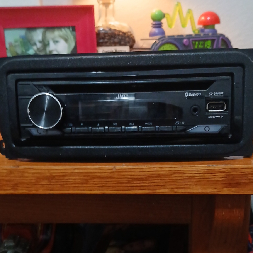 Black Car Stereo Receiver with Advanced GPS and Video Features